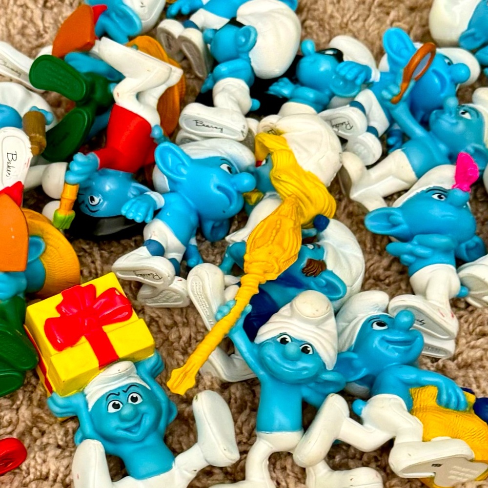 McDonald's - Happy Meal - Smurfs - Set of 24 2011 - 2013